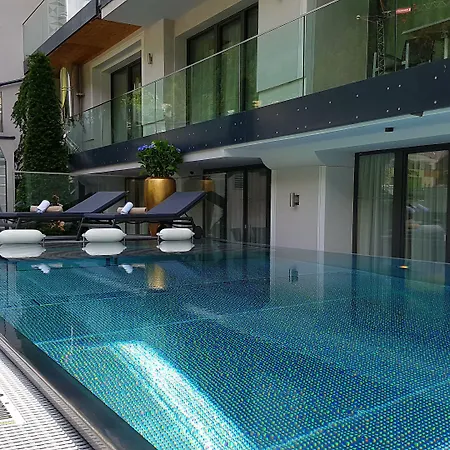 Mondin فندق ايشجل