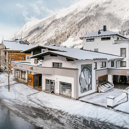 Mondin Hotel 4*