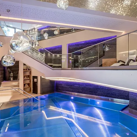 Hotell Mondin 4*