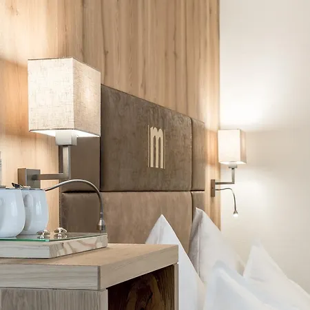 Mondin Hotell